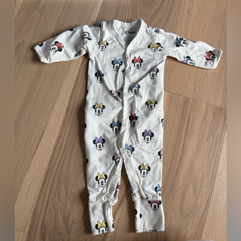 Monica + Andy Disney Minnie Mouse One piece Pajamas in 0-3 month